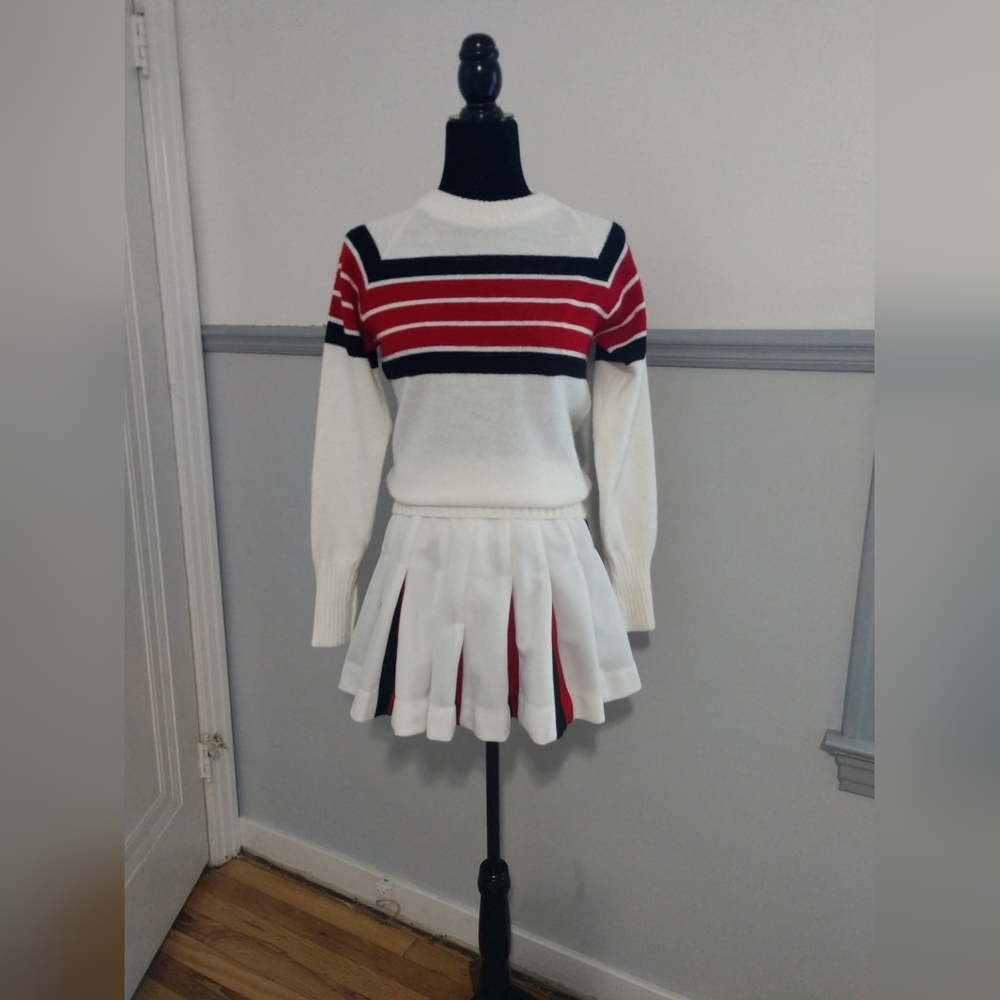 1981 Vintage cheerleader pom pon uniform from Cheerleader Supply Co. Inc.